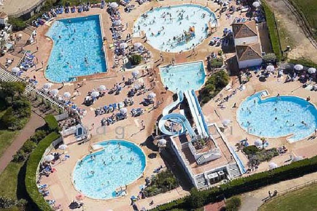 "Le Filet Du Lac" Appartement Atypique, 5 Personnes, Duplex, Vue Lac, Acces Parc Aquatique Gratuit Talmont-Saint-Hilaire Bagian luar foto